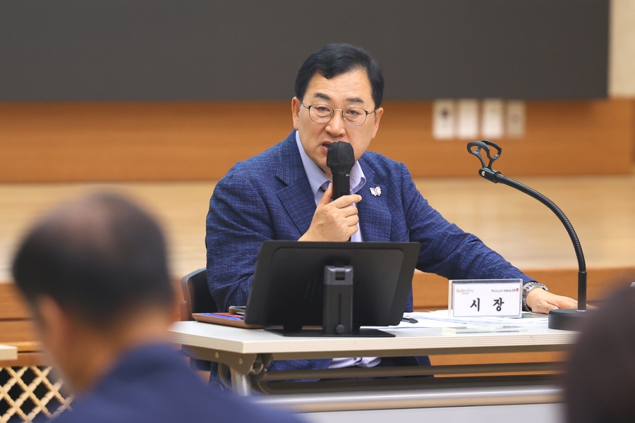 주낙영 경주시장, 7월 확대간부회의 주재.JPG