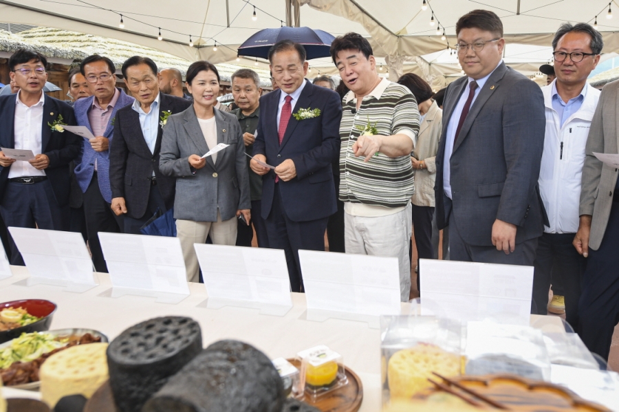 문경시, 가은아자개장터 외식창업 테마파크 관람.jpg